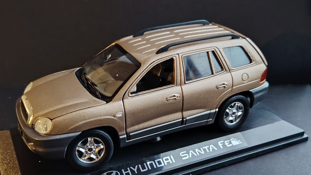 Macheta Hyundai Santa Fe 1/24