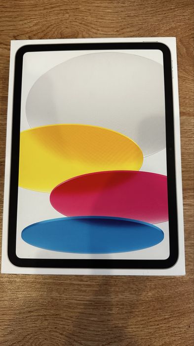 URGENT!!  iPad generatia 10 (2022) noua