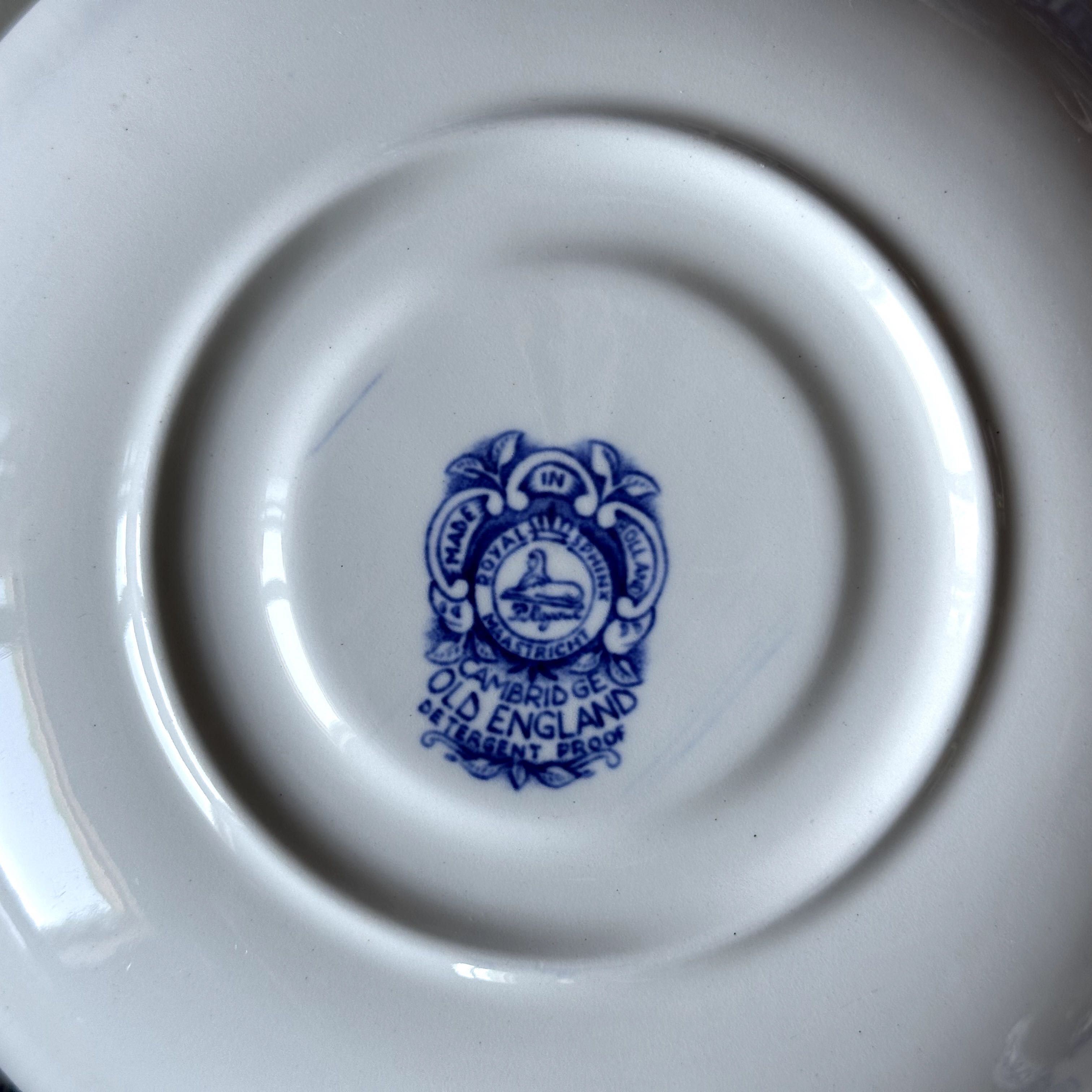 Порцеланов сервиз 34 части – Royal Ironstone, Old England