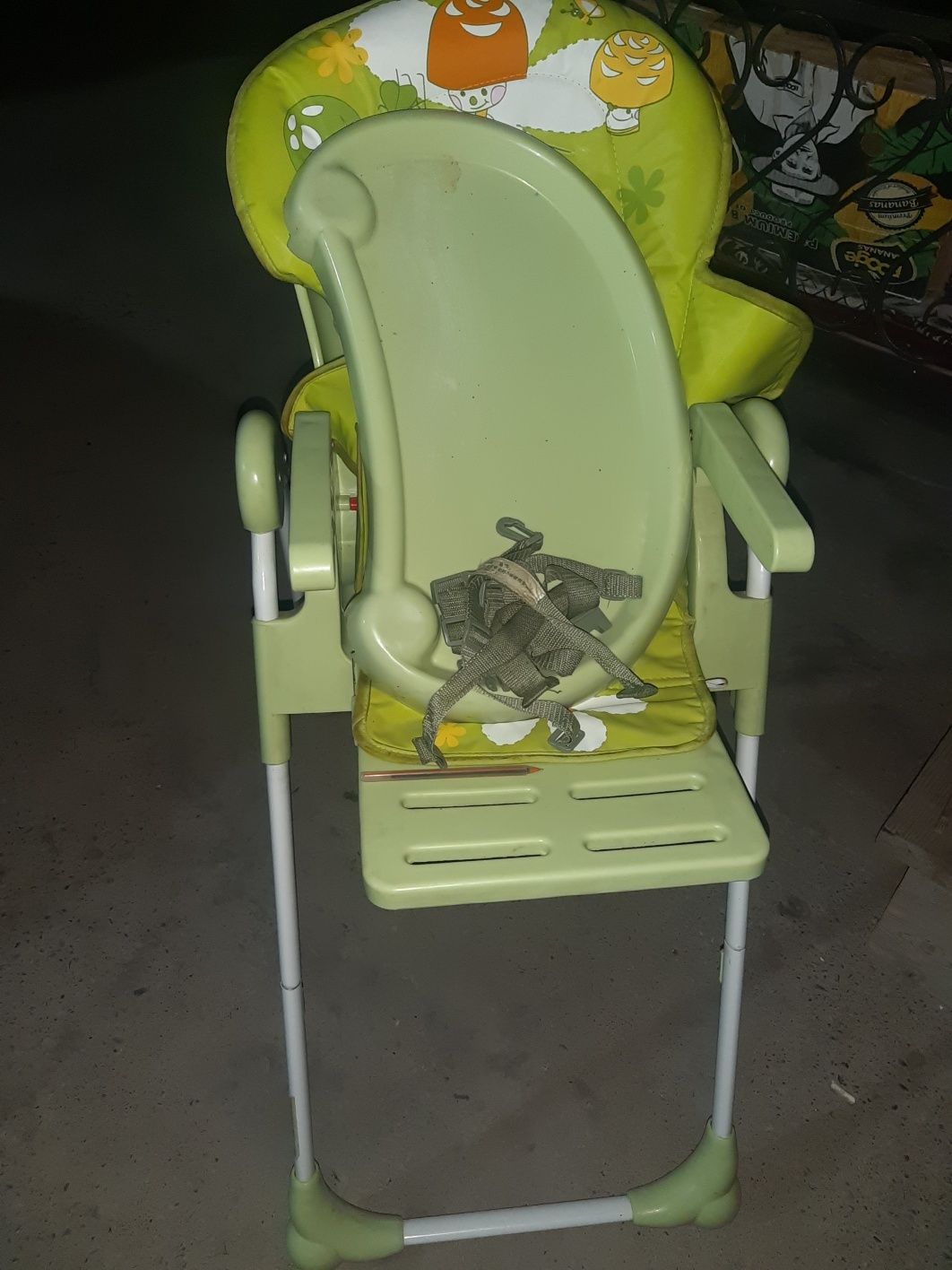 Детское кресло продам