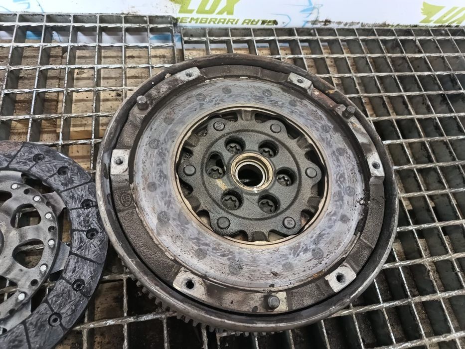 Kit ambreiaj 21217594442 2.0 D  N43B20A BMW Seria 3 E90/E91/E92/E93