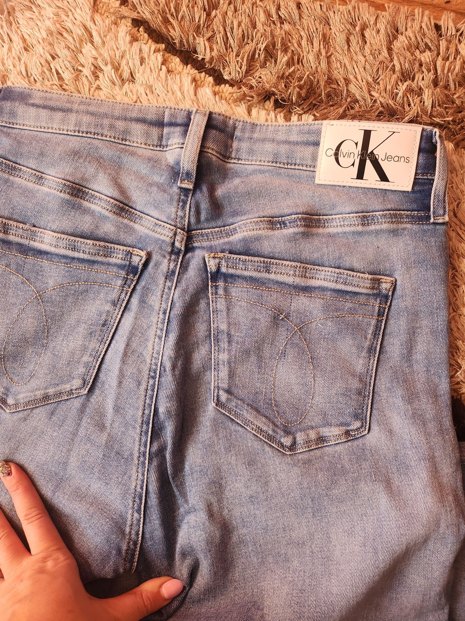Дънки Calvin Klein.Дънки ,Karl Lagerfeld  28 номер .Цена 130лв
