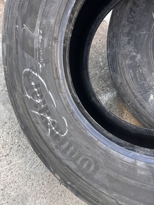 2 anvelope camion 385/65/22.5 , Continental /Michelin , 12-13 mm