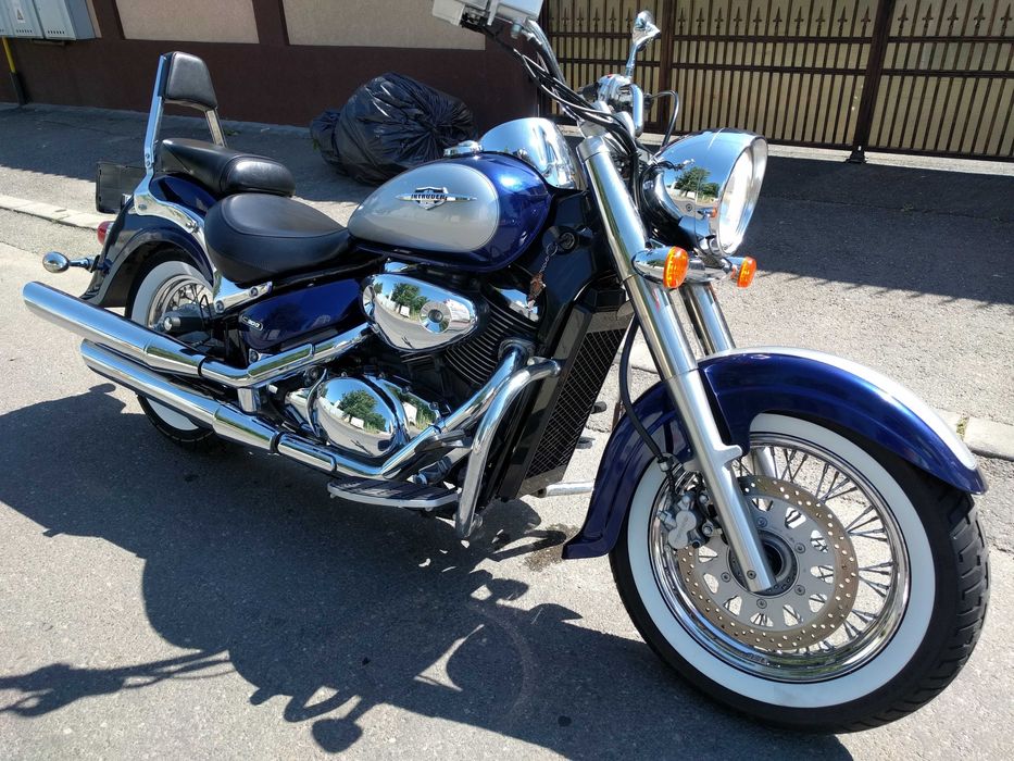 Suzuki C800/VL800