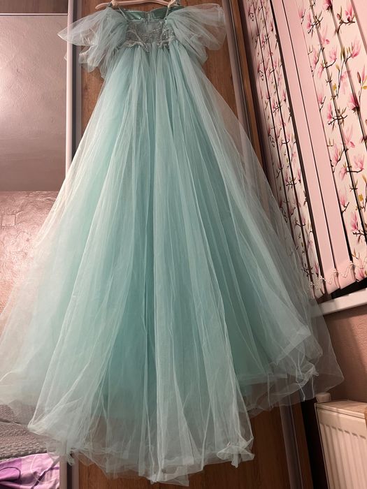 Бална тюркоазена рокля