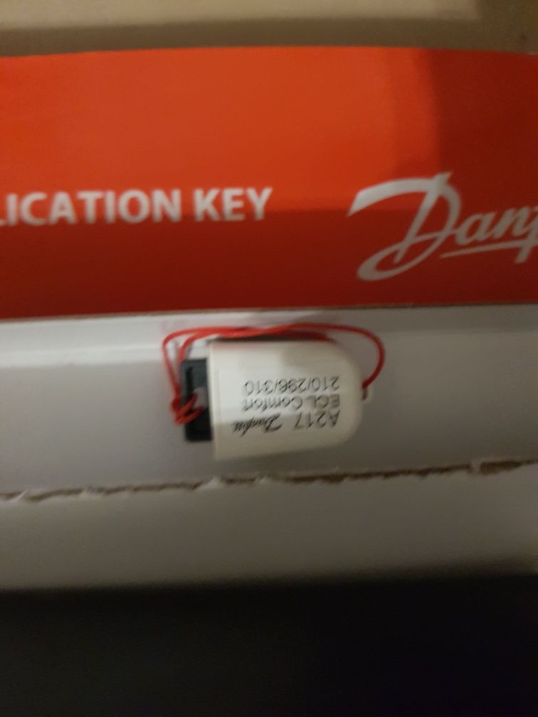 Danfoss ECL CONFORT 210 /KEY A217/PRESOSTAT 017B0062/38