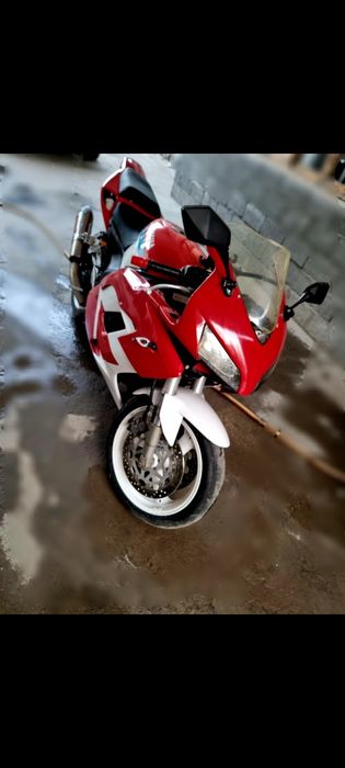 Yamaha fzr 1000 продаётся