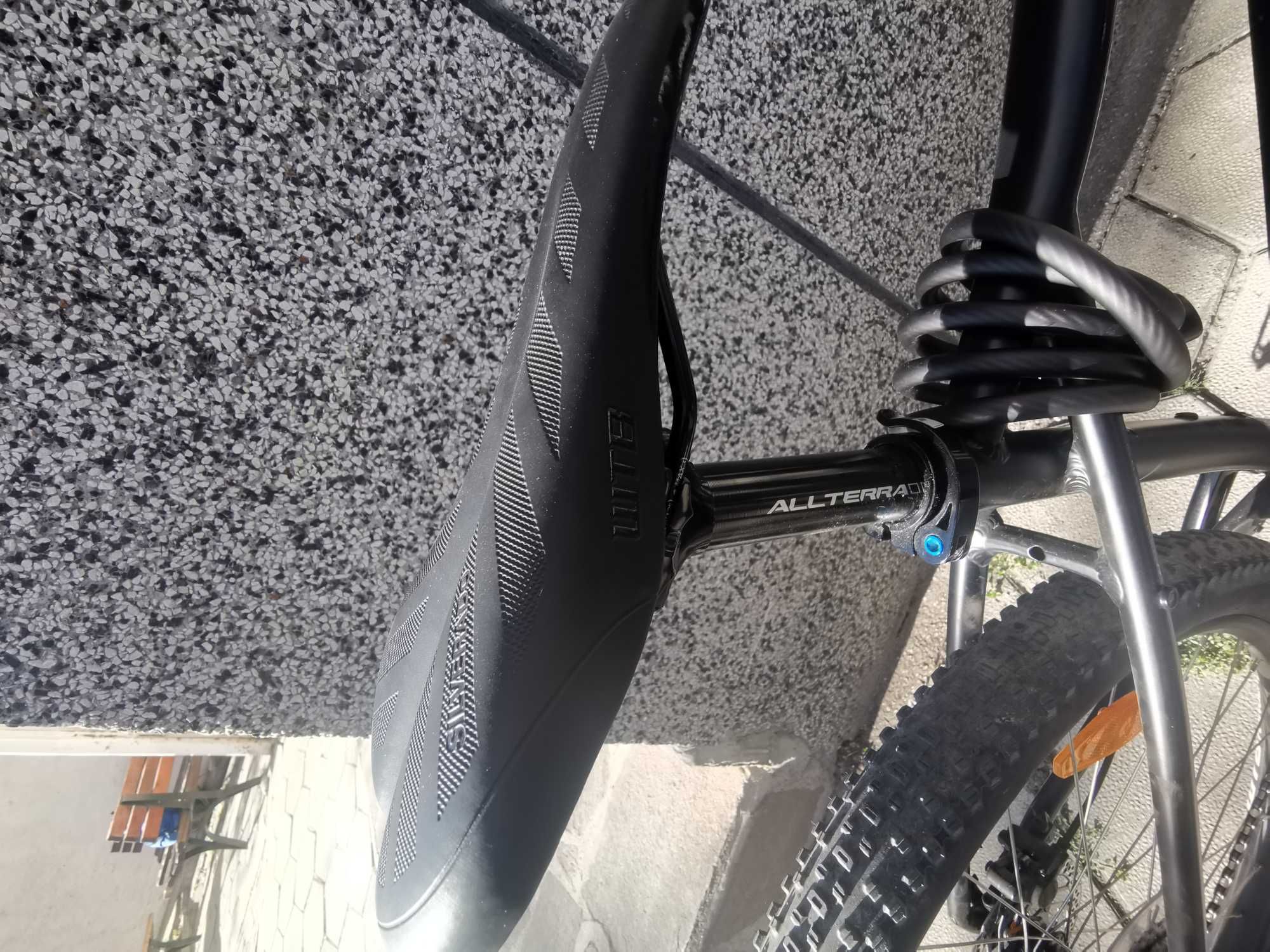 Продавам колело-GT Avalanche Expert 29er 2019