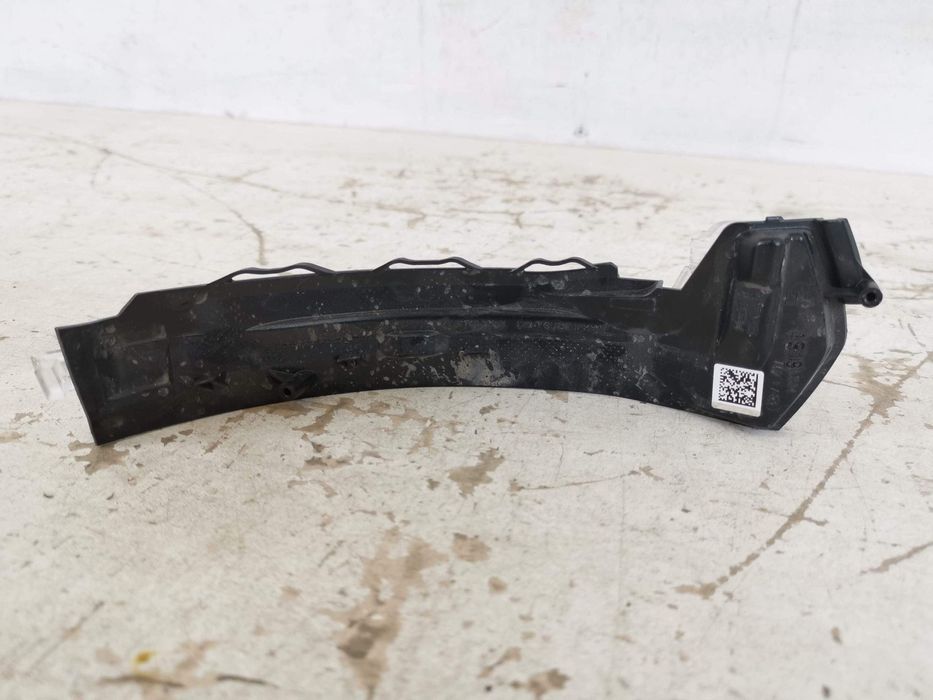 Ляв странична мигачка / Lqv straniчen migaчka Audi A3 8V [ - ] Оригина