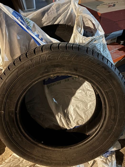 Зимни гуми 235/65/18