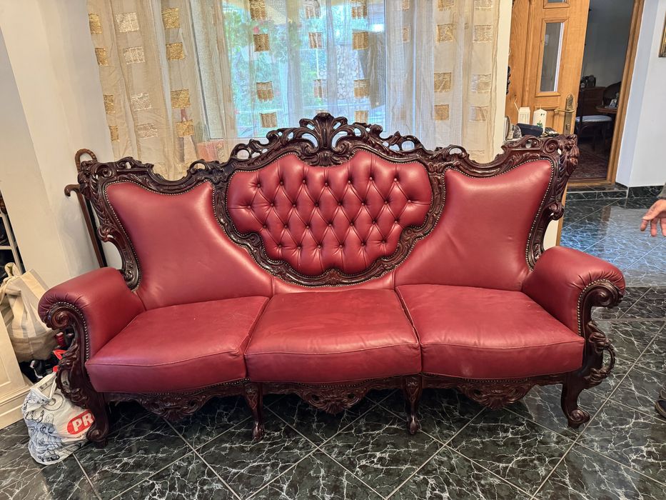Set Antic Baroc 5 locuri 3+1+1 din piele cu lemn de cures