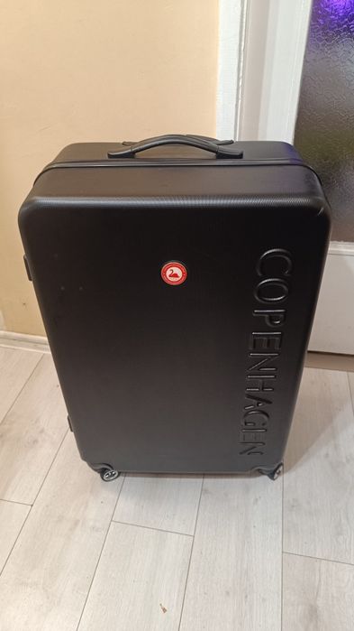 Голям пътнически куфар