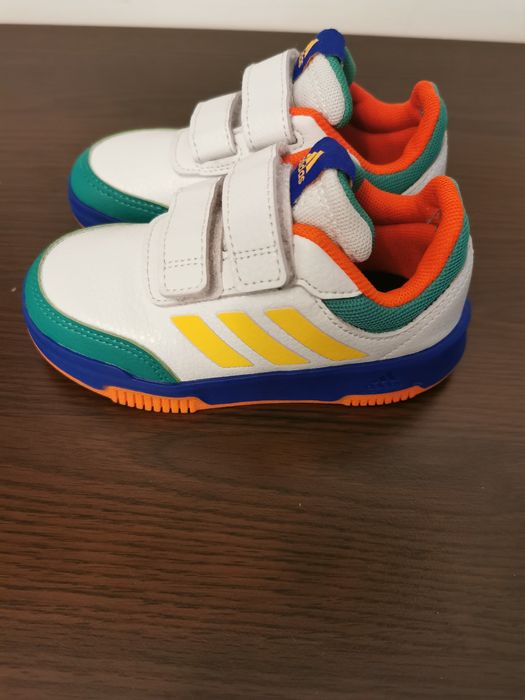 Маратонки адидас и найк