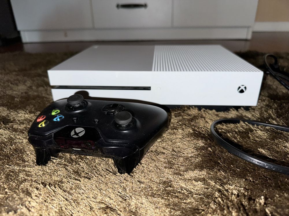 Xbox One S in stare perfecta Alb