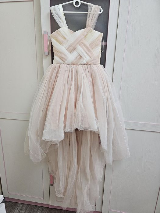 Продам платье нарядное