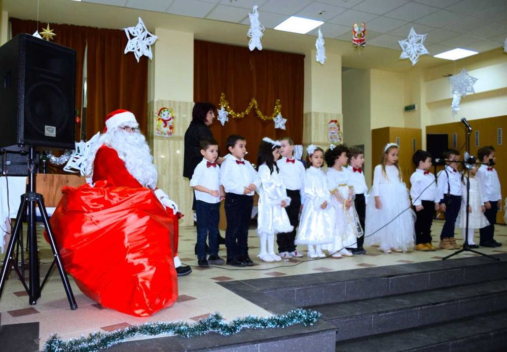 Mos Craciun De Inchiriat Pentru Serbari, Acasa, si Petreceri private