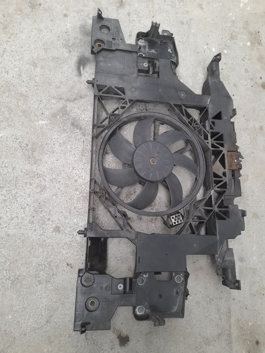 Trager Tragher Calandru Suport Radiatoare GMV Renault Grand Scenic 3