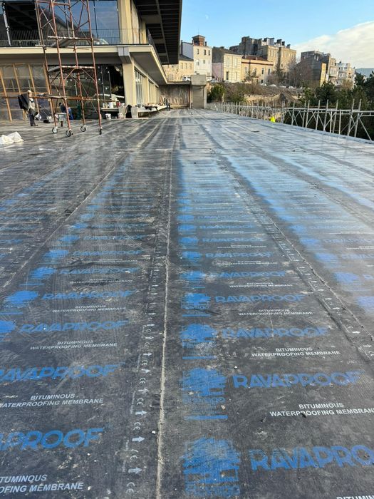 hidroizolații / reparații acoperiș / terase / balcoane