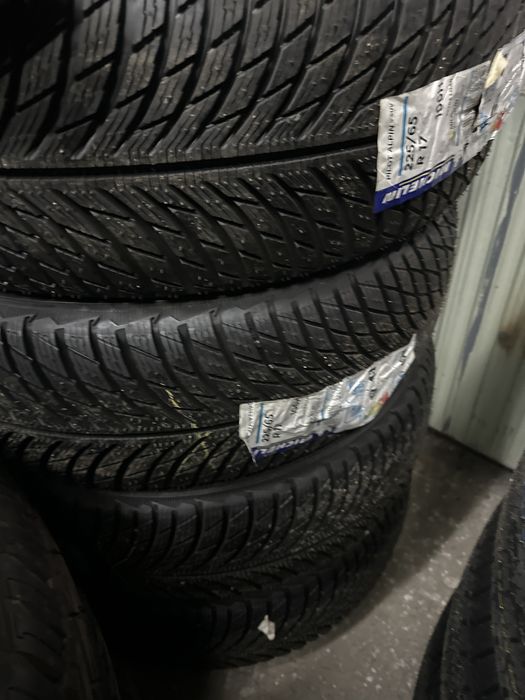 225/65/17 нови гуми
