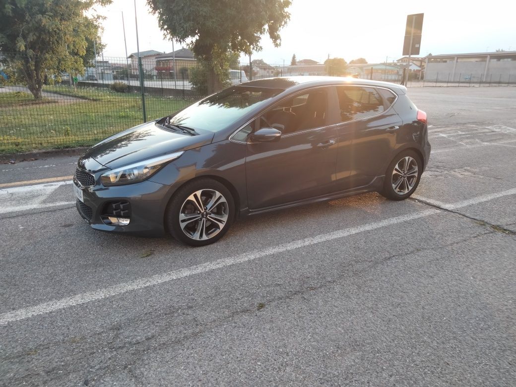 Kia ceed 1.6 crdi 136cv gt line