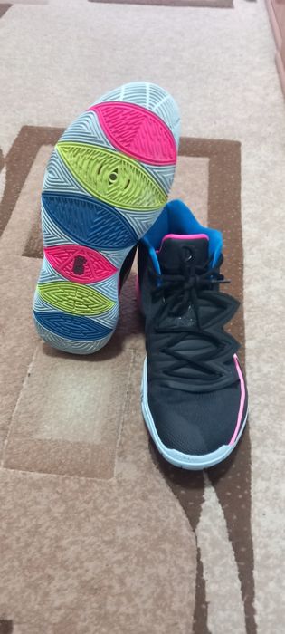 Adidasi Nike kyrie 5 just do it
