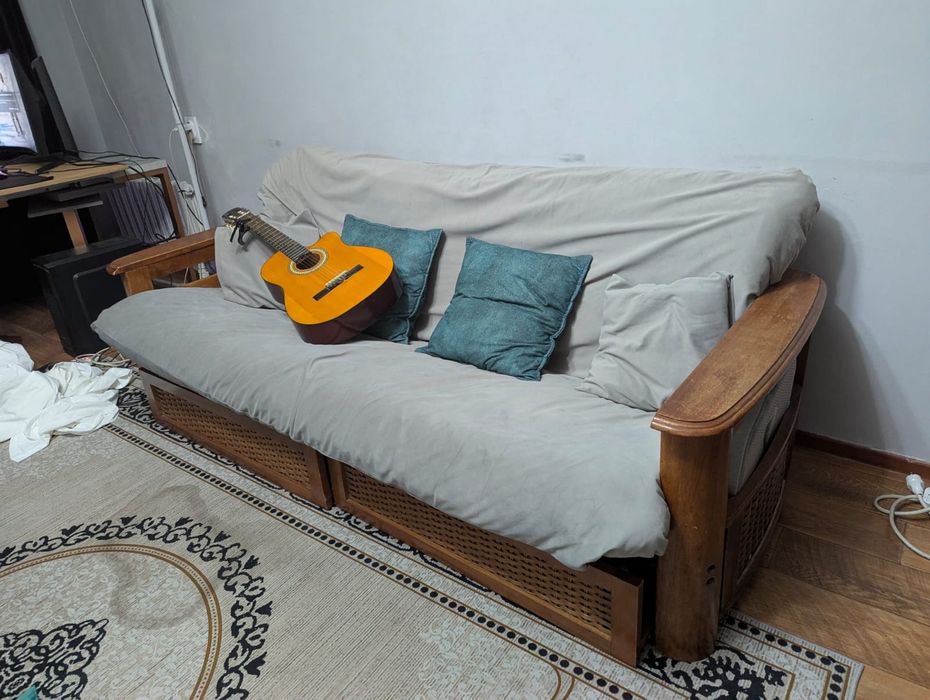 Продам диван Малайзия