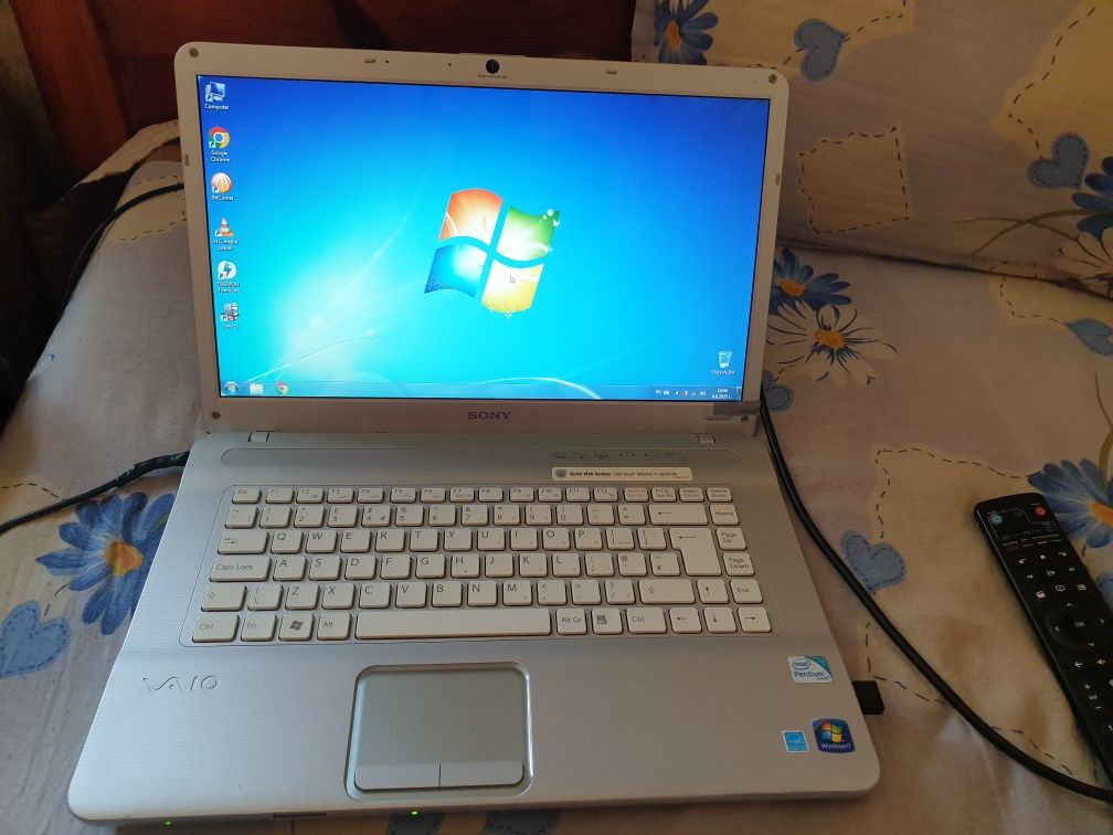 Продавам лаптоп Sony Vaio