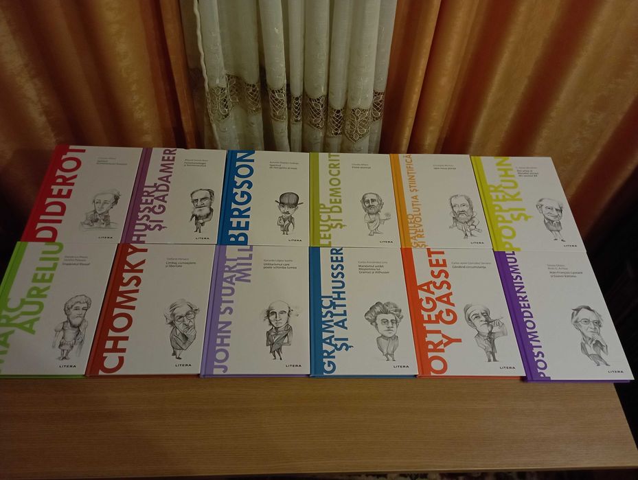 Vând colectia completă Descoperă Filosofia