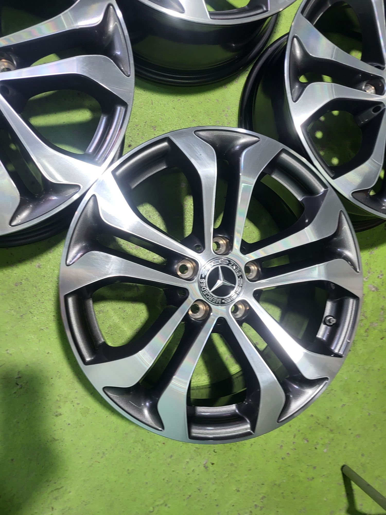 17 5x112 Mercedes  C Class W205 W204 E Class W213 W212 Vito Viano5х112