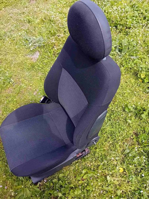 Седалка за Opel Meriva