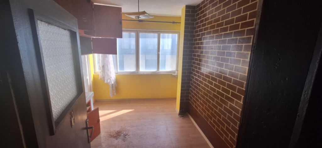 Продава се Четиристаен апартамент в Каварна - 101 кв.м за 1090 €/кв.м - Снимка #8