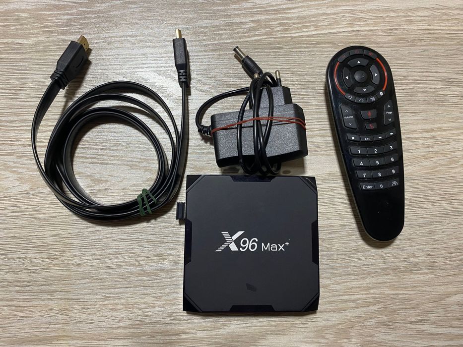 продается телевизор shivaki 43’ + tv box