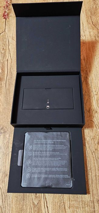 Telefon Honor Magic V2