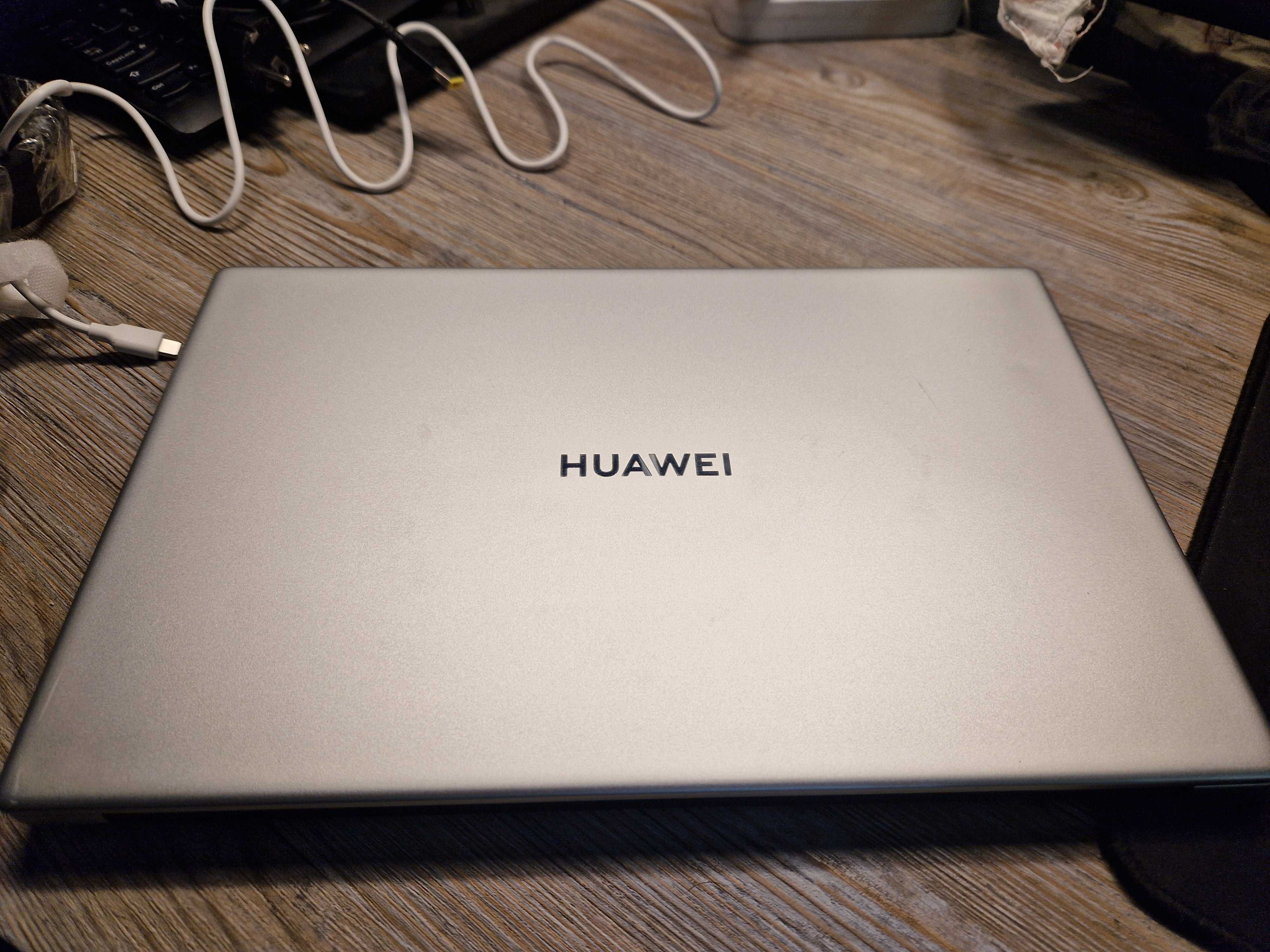 Мощный ультрабук Huawei Mate D15