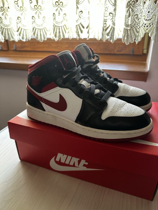 Nike Air Jordan 1 Mid Gym Red