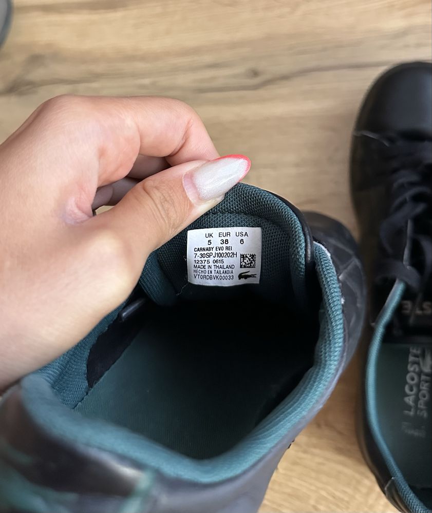 Обувки Lacoste 38 номер