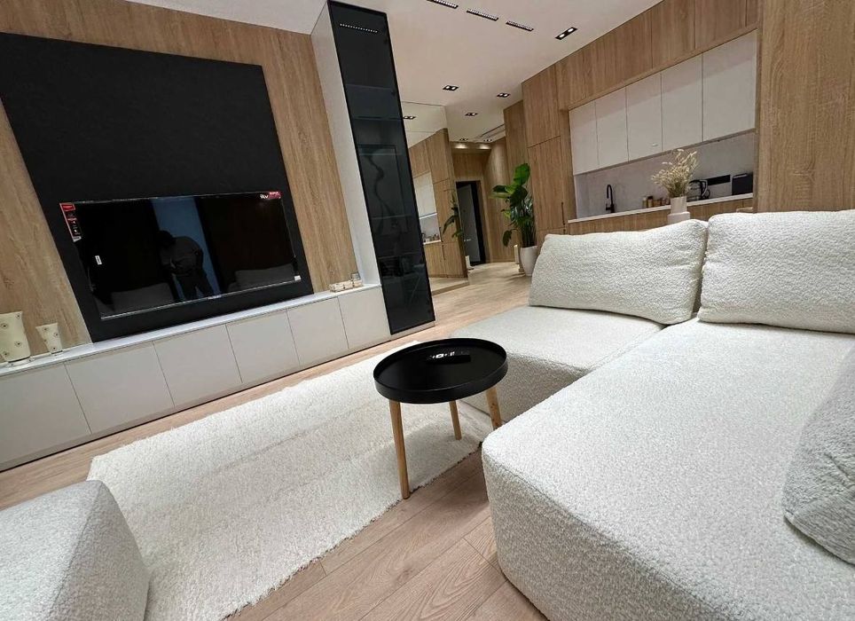 Квартира продается 2/11/12 на жк Parkwood