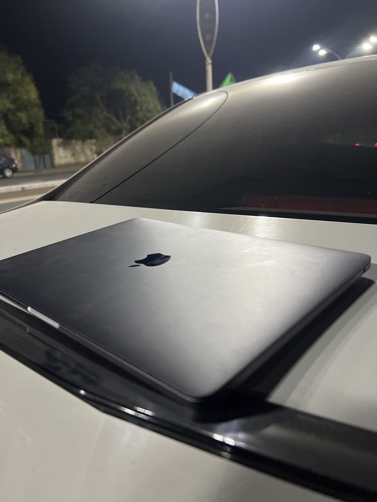 MacBook Pro 13-inch, 2017