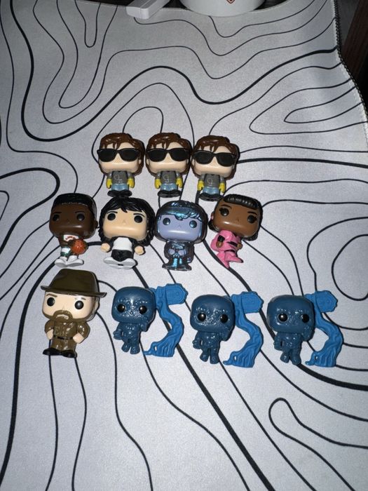 Фигурки осд! Обменяю на Эдди и Стива из изнанки! Цена любая