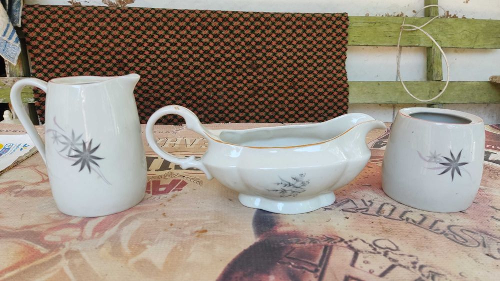 Порцеланов сервиз за подправки