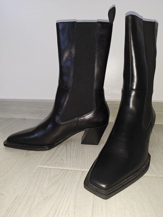 Vând botine Vagabond noi