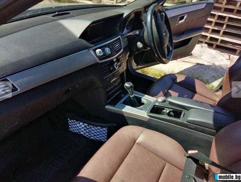 Навигация за Mercedes-Benz E-Class w212