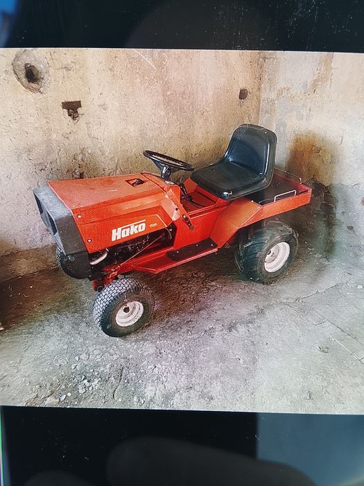 Tractoras gazon multi funtional