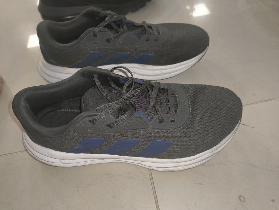 Маратонки 44-45 Nike, Adidas по 40лв
