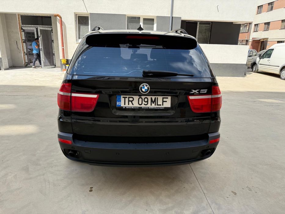 Vand BMW X5 in stare impecabila.