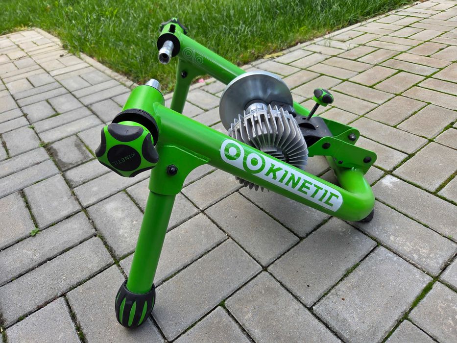 Trainer Kinetic Road Machine Smart 2.0 - Perfect pentru Copii
