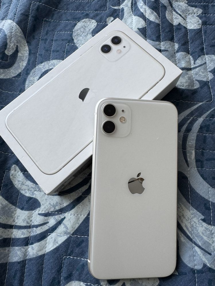 iPhone 11 / 64гб