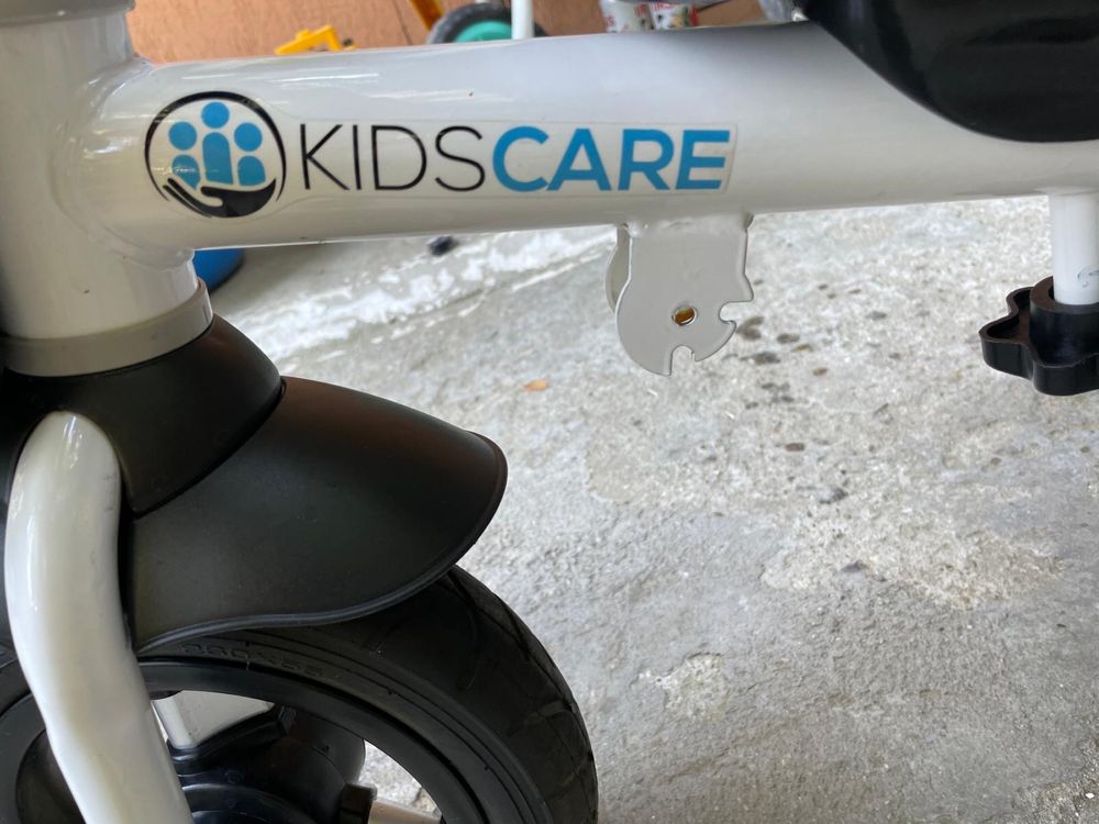 Tricicleta pliabila cu scaun rotativ Davos gri KidsCare