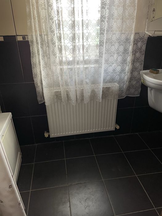 Inchiriez apartament la casa in zona metropolitana Moara