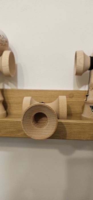 Kendama ken question mark shape